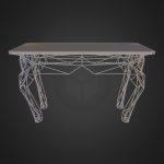 The king’s ornament / une table sertie